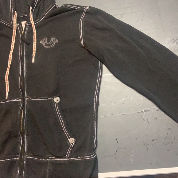 True r - Picture 5 of 8